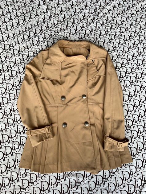 snap buttons on burberry coat|Burberry replacement buttons.